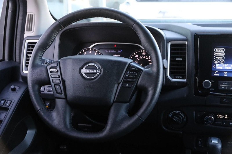 Nissan Frontier Vehicle Image 22