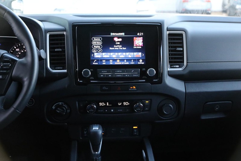 Nissan Frontier Vehicle Image 23