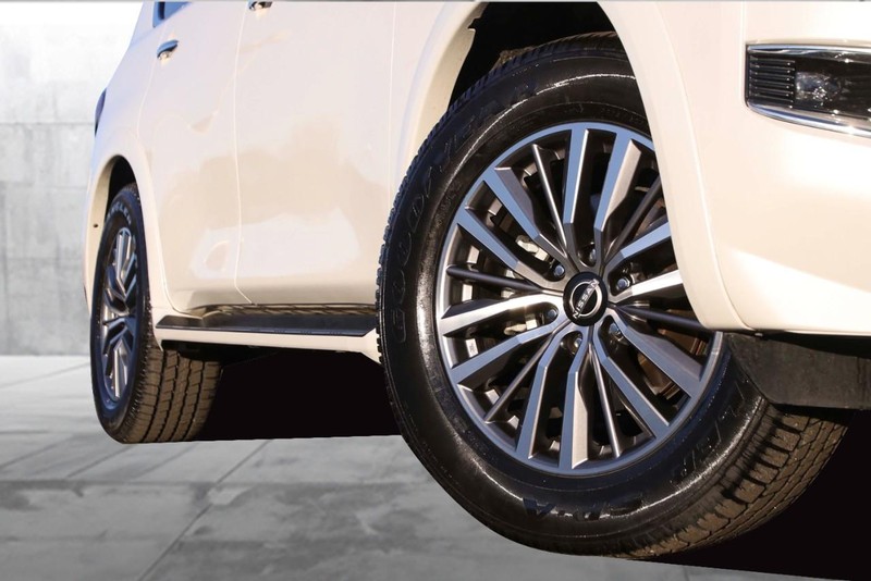 Nissan Armada Vehicle Image 03