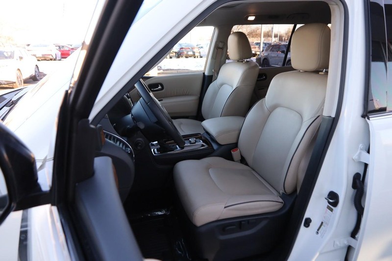 Nissan Armada Vehicle Image 10