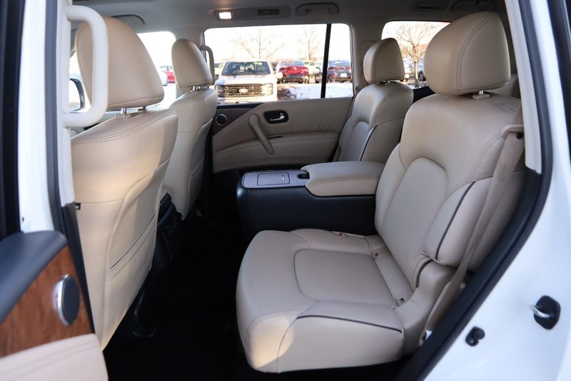 Nissan Armada Vehicle Image 11
