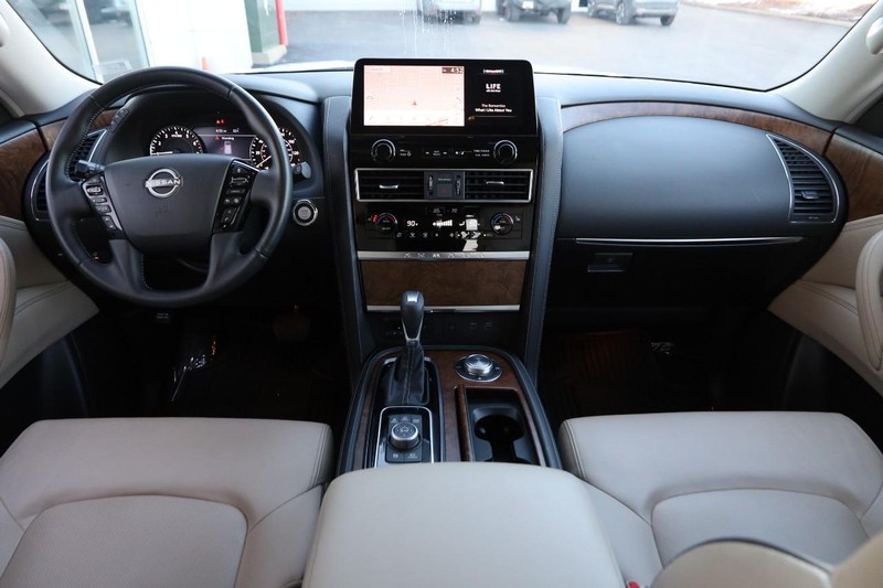 Nissan Armada Vehicle Image 24
