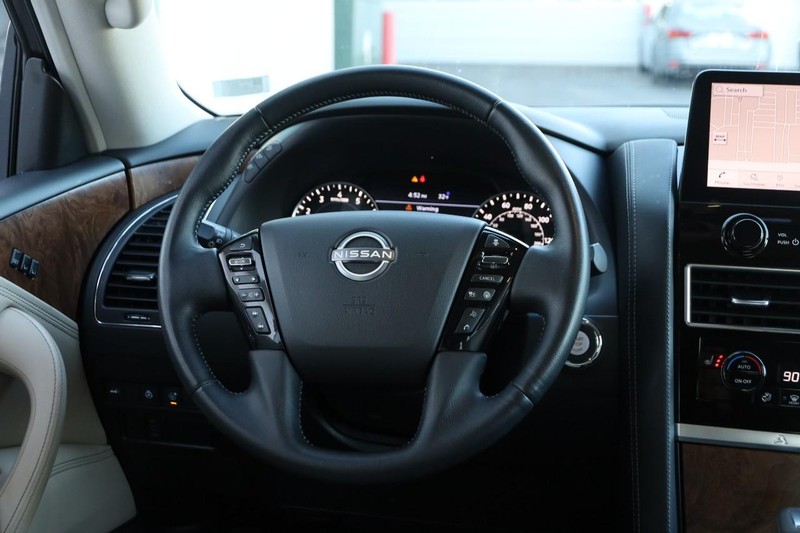Nissan Armada Vehicle Image 26