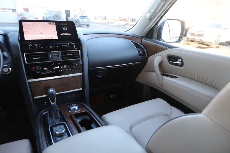 Nissan Armada Vehicle Image 28