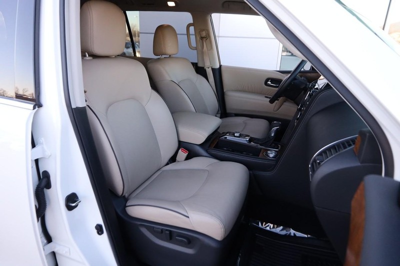 Nissan Armada Vehicle Image 29