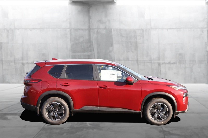 Nissan Rogue Vehicle Image 05