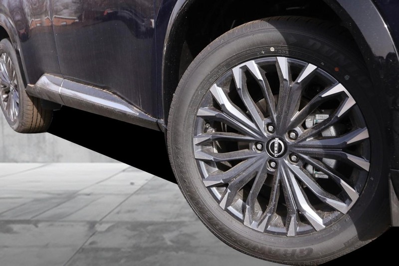 Nissan Rogue Vehicle Image 03