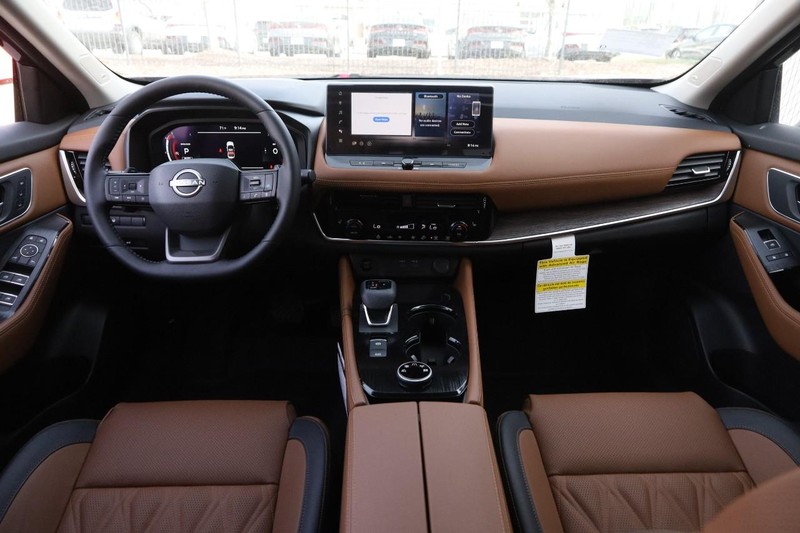 Nissan Rogue Vehicle Image 22