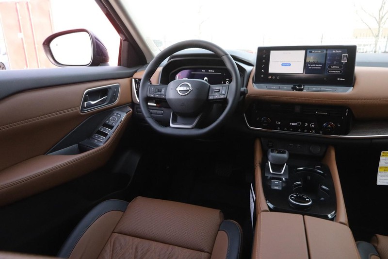 Nissan Rogue Vehicle Image 23