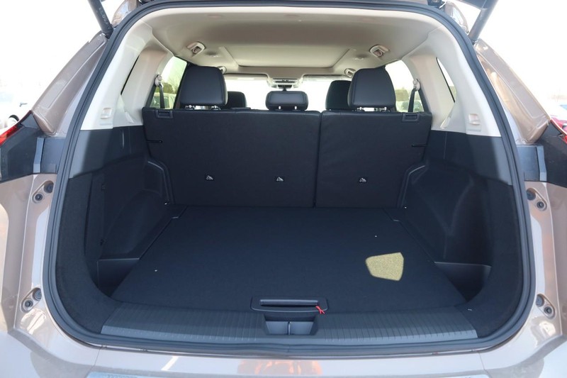 Nissan Rogue Vehicle Image 07