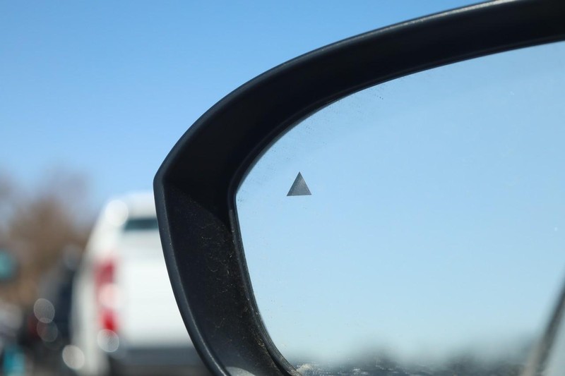 Nissan Rogue Vehicle Image 19