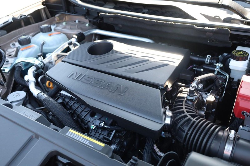 Nissan Rogue Vehicle Image 27
