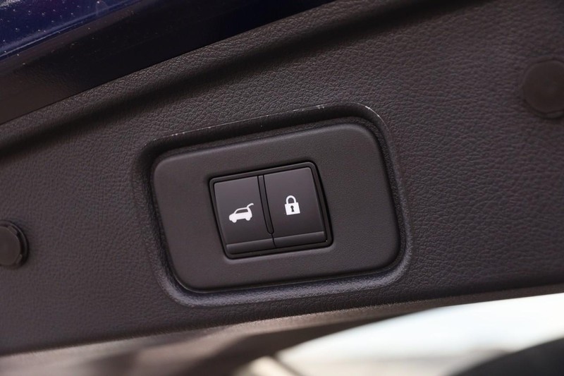 Nissan Pathfinder Vehicle Image 08