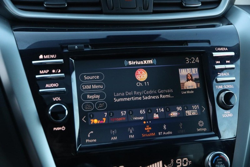 Nissan Murano Vehicle Image 17