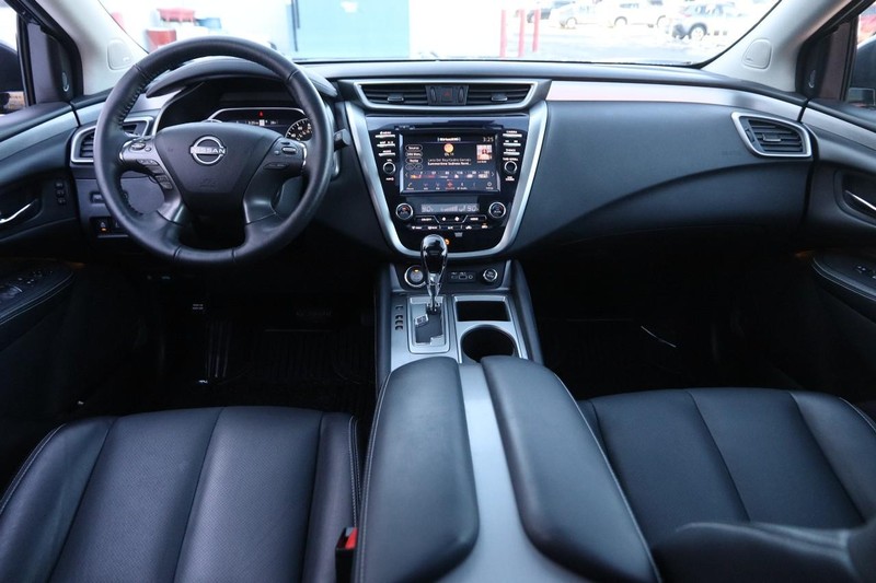 Nissan Murano Vehicle Image 22