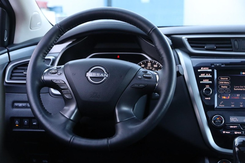 Nissan Murano Vehicle Image 24