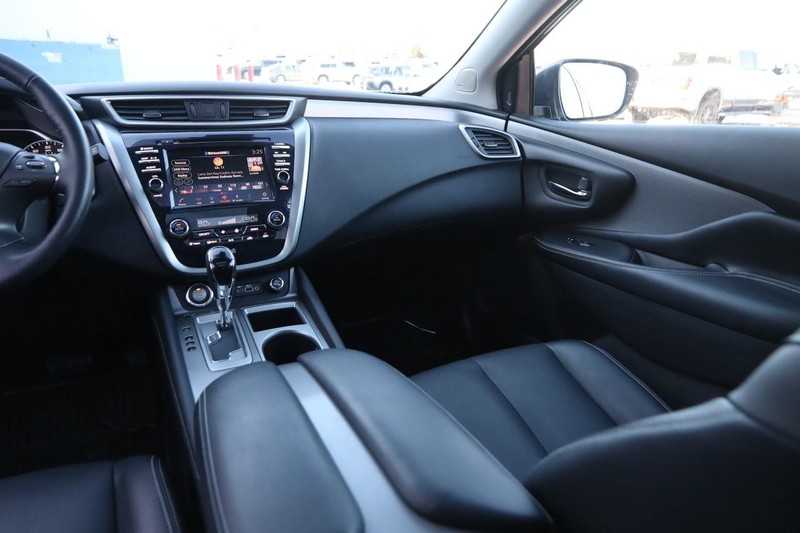 Nissan Murano Vehicle Image 26