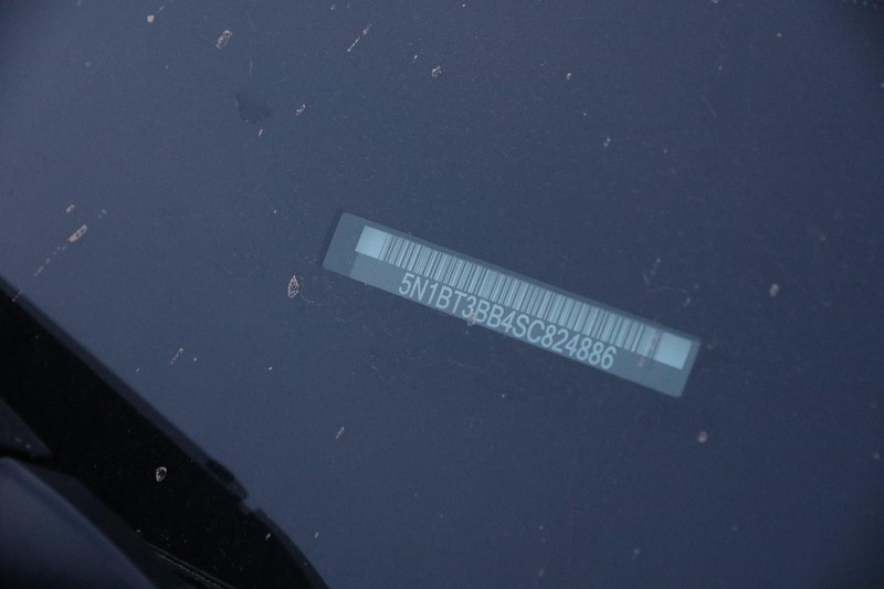 Nissan Rogue Vehicle Image 29