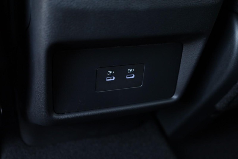 Nissan Rogue Vehicle Image 23