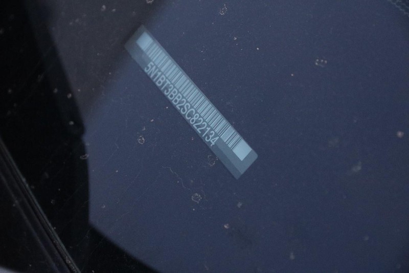 Nissan Rogue Vehicle Image 29