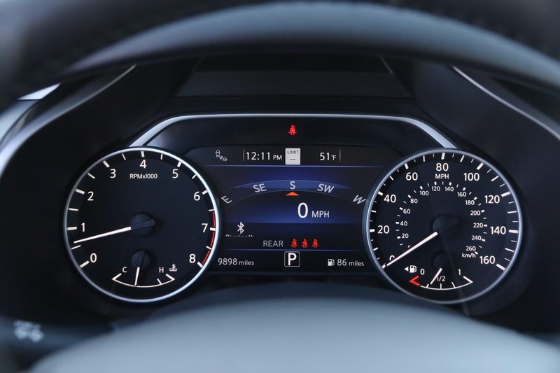 Nissan Murano Vehicle Image 15