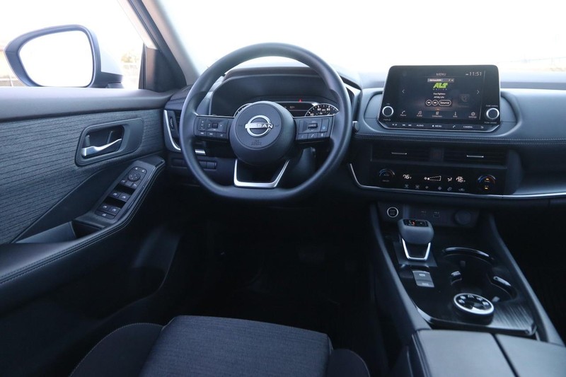 Nissan Murano Vehicle Image 35