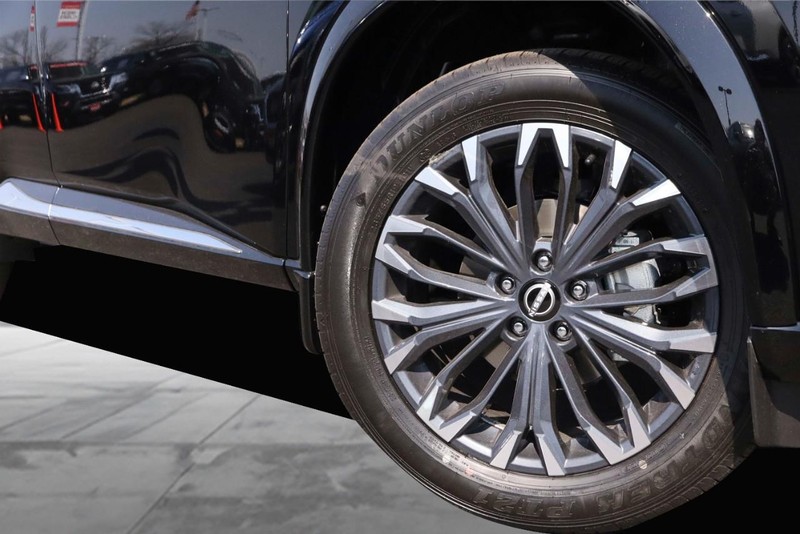 Nissan Rogue Vehicle Image 03
