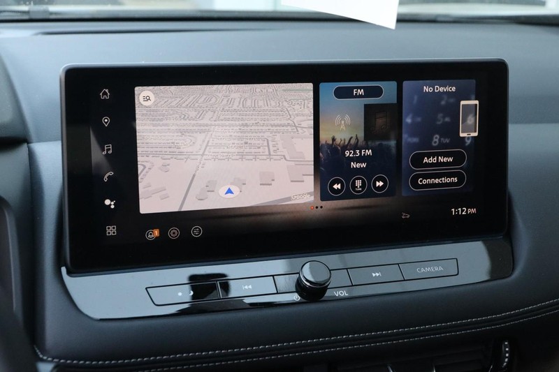Nissan Rogue Vehicle Image 17