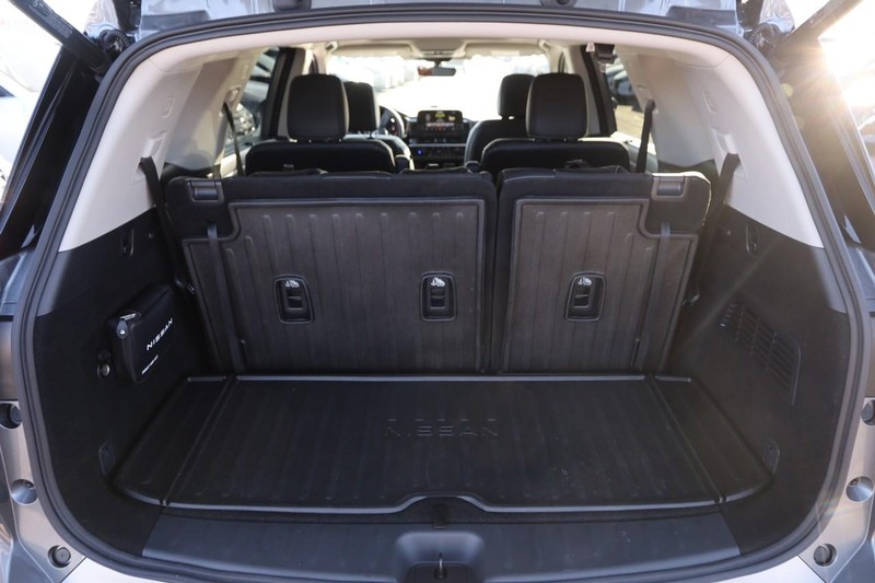 Nissan Pathfinder Vehicle Image 07