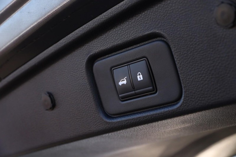 Nissan Pathfinder Vehicle Image 08