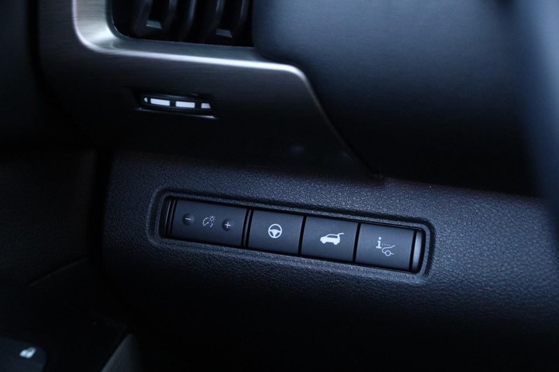 Nissan Pathfinder Vehicle Image 21