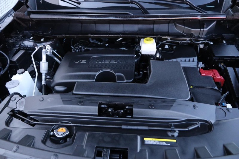 Nissan Pathfinder Vehicle Image 28