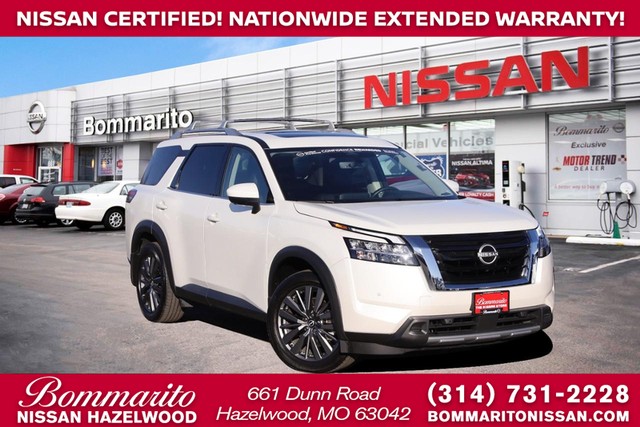 2024 Nissan Pathfinder SL at Bommarito Nissan in Hazelwood MO