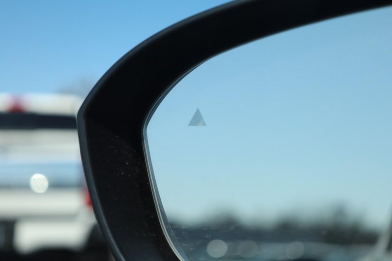 Nissan Rogue Vehicle Image 20