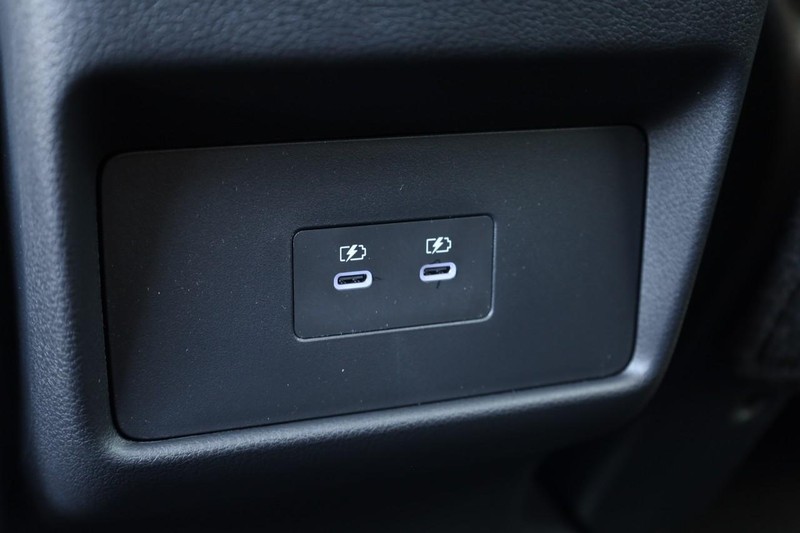 Nissan Rogue Vehicle Image 23