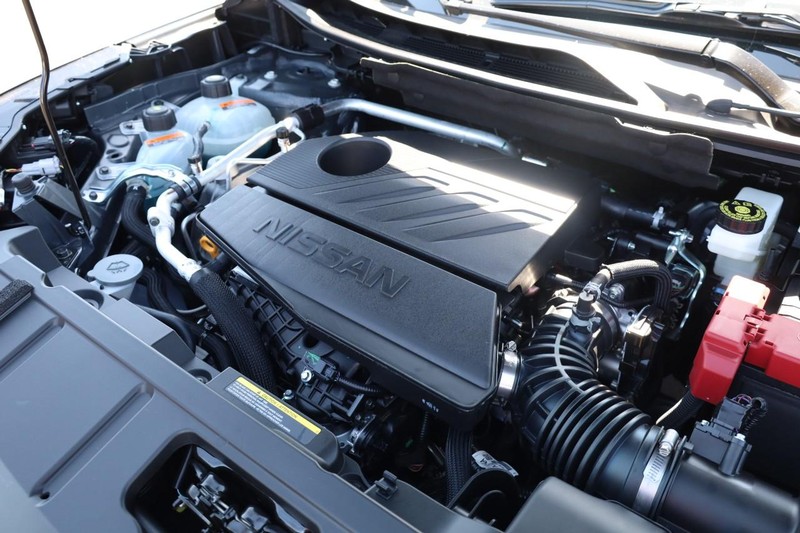 Nissan Rogue Vehicle Image 28