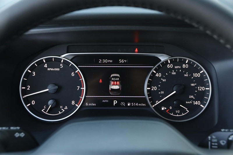 Nissan Rogue Vehicle Image 14