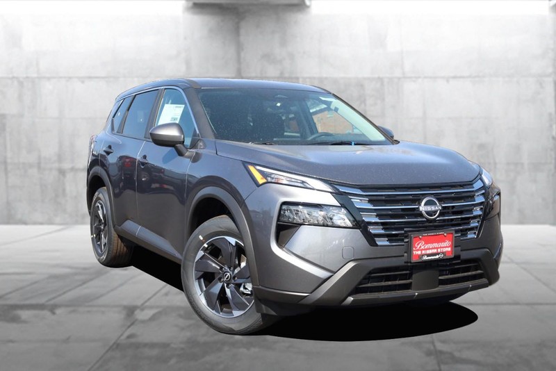 Nissan Rogue Vehicle Image 02