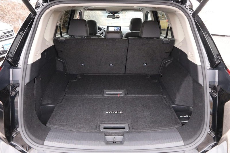 Nissan Rogue Vehicle Image 07