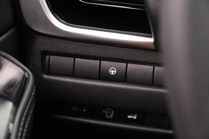 Nissan Rogue Vehicle Image 20