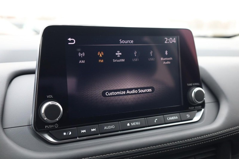 Nissan Rogue Vehicle Image 12