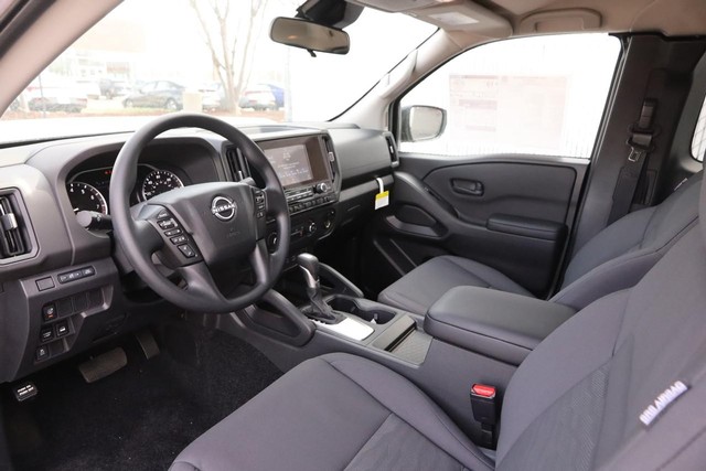 Nissan Frontier Vehicle Image 20