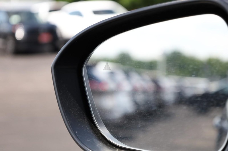 Nissan Rogue Vehicle Image 22