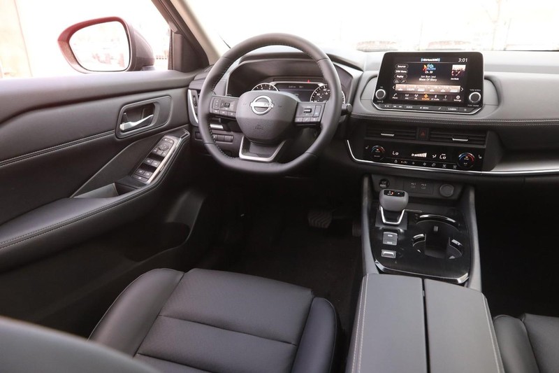 Nissan Rogue Vehicle Image 21