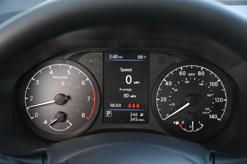 Nissan Altima Vehicle Image 13