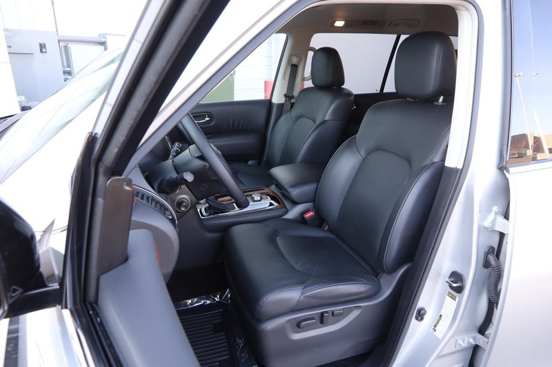 Nissan Armada Vehicle Image 10
