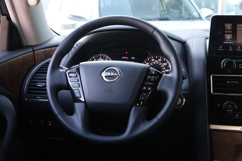 Nissan Armada Vehicle Image 26