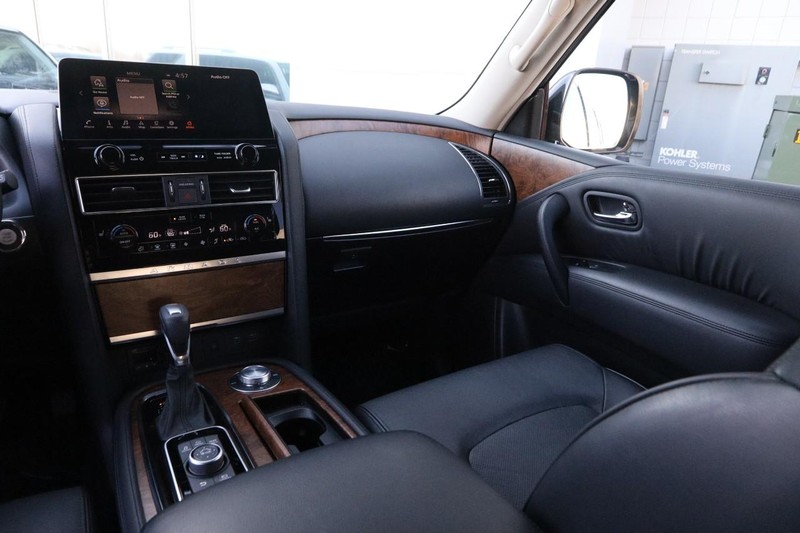 Nissan Armada Vehicle Image 28