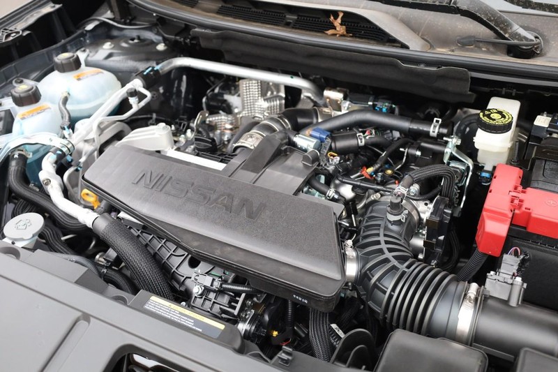Nissan Rogue Vehicle Image 25