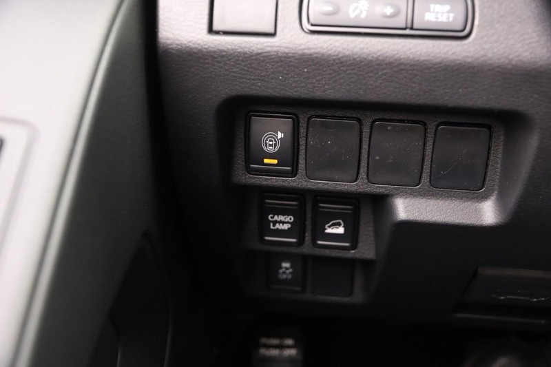 Nissan Frontier Vehicle Image 19